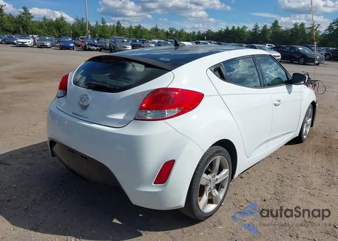 2014 Hyundai Veloster Base W/Black from USA, damaged, VIN KMHTC6ADXEU199093